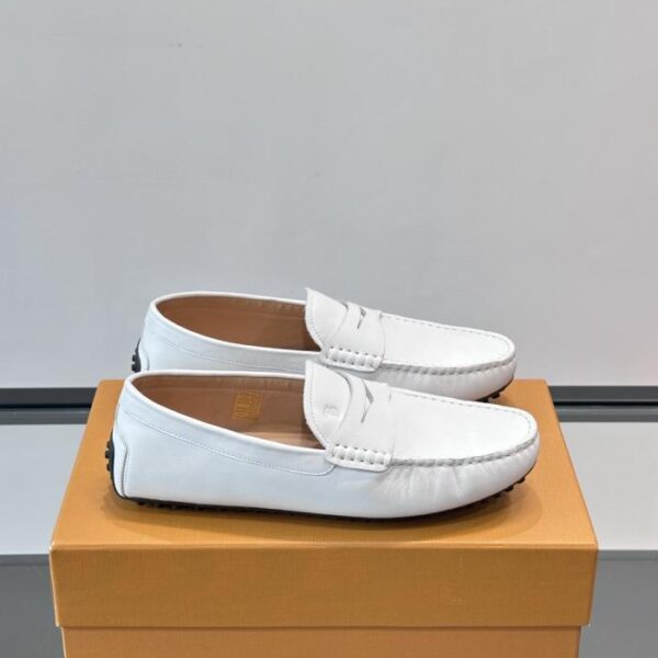 Boutique / Neue Herren-Loafer von TOD'S (GKDRS)