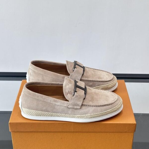 Boutique / Neue Herren-Loafer von TOD'S (ZVCFO)