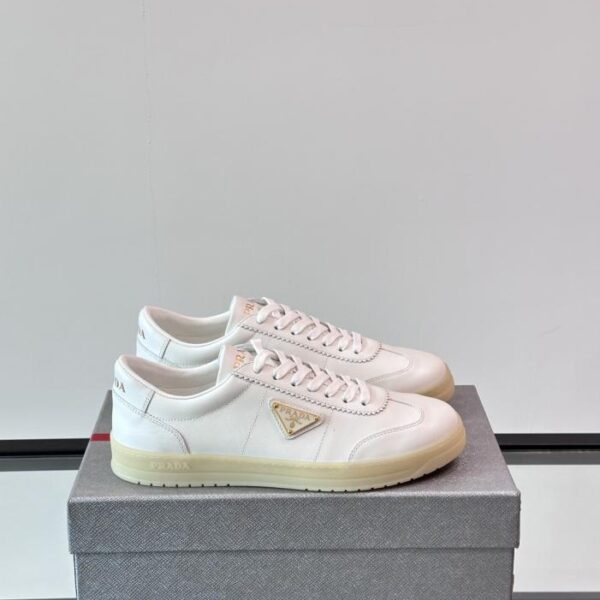 replica,schuhe,beste,kaufen,1:1,besten,seiten,Replik,turnschuhe,sneakers Boutique / Pradas neue sportliche Freizeitschuhe aus Leder mit Gummisohle (3MMBF)
