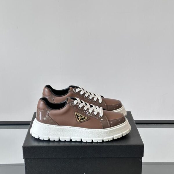 Boutique / Neue sportliche Freizeitschuhe für Herren von Prada (C8CFE)