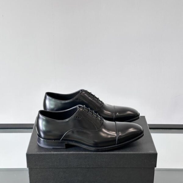 Boutique / Pradas neue Lacklederschuhe (OV0HZ)