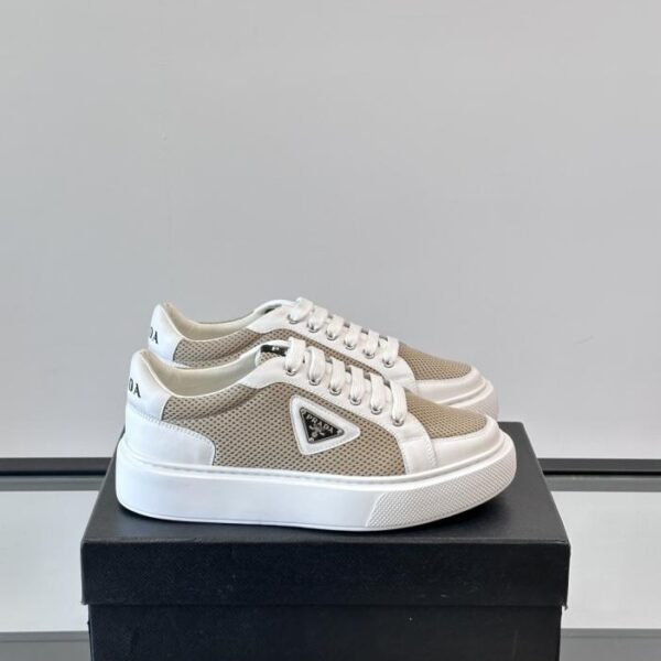 replica,schuhe,beste,kaufen,1:1,besten,seiten,Replik,turnschuhe,sneakers Boutique / Pradas neue transparente, gummisohlenbesetzte Sport- und Freizeitschuhe aus Leder (D664B)