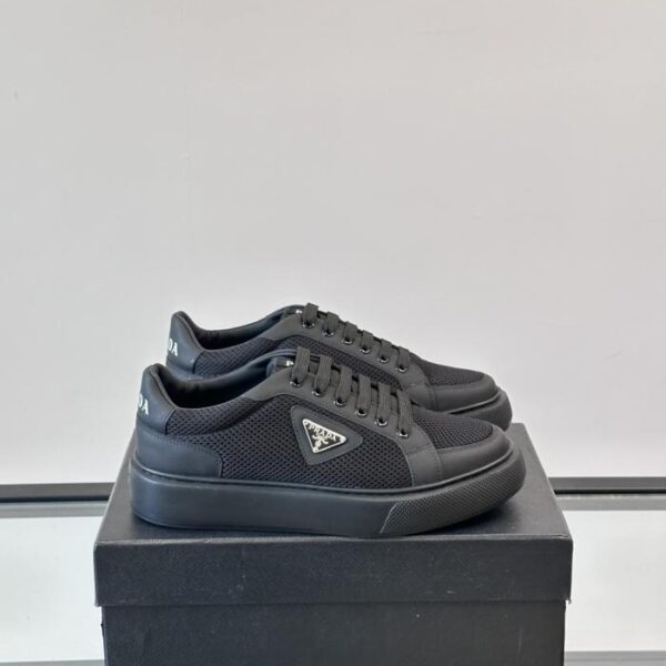 Boutique / Pradas neue transparente, gummisohlenbesetzte Sport- und Freizeitschuhe aus Leder (MQ7FJ)