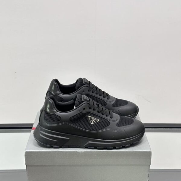 Boutique / Pradas neue Herren-Sneaker (80DRY)