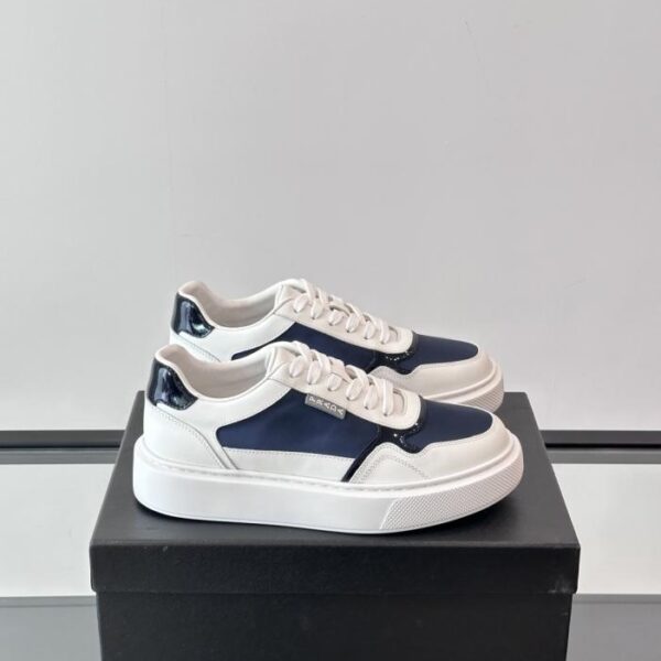 replica,schuhe,beste,kaufen,1:1,besten,seiten,Replik,turnschuhe,sneakers Boutique / Prada Herren-Sneaker aus Leder mit Schnürung (LUQK4)