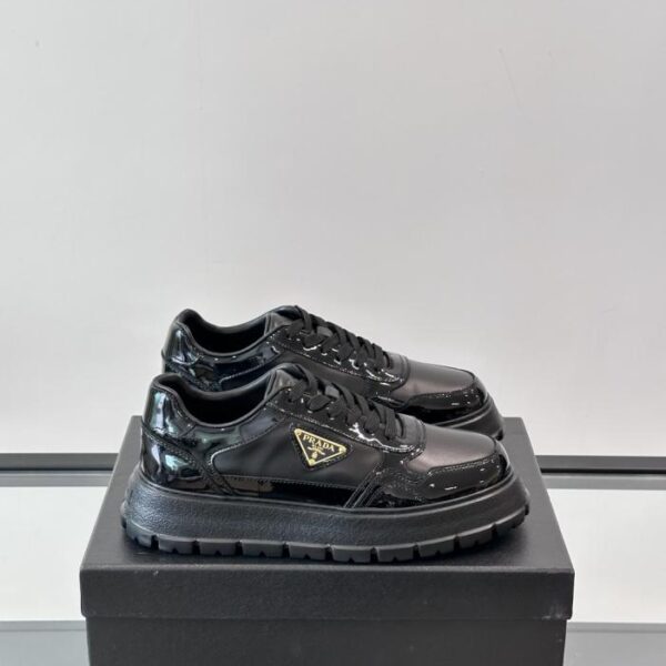 Boutique / Prada Frühjahr/Sommer Neuheit Herren Premium-Sneaker (0MYF3)