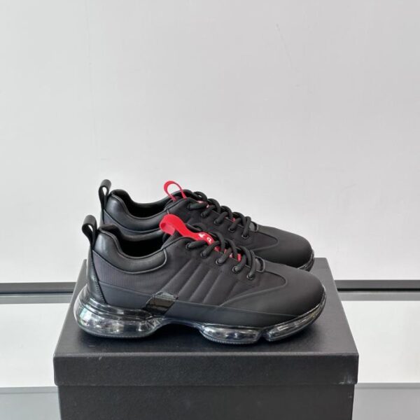 Boutique / Pradas neue transparente, gummisohlenbesetzte Sport- und Freizeitschuhe aus Leder (7RXSD)