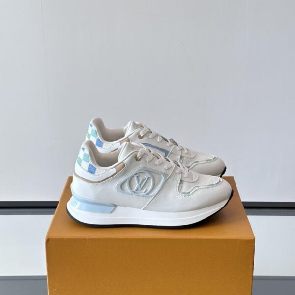 Boutique / Louis Vuitton Run Away Classic Wedge Sneakers(OKBQE)