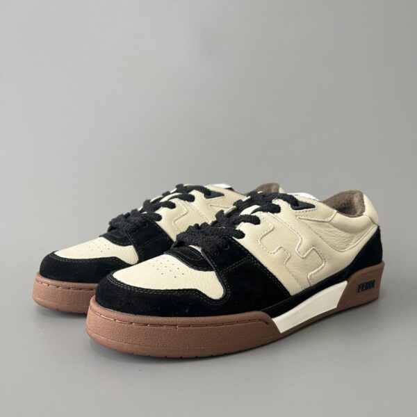 replica,schuhe,beste,kaufen,1:1,besten,seiten,Replik,turnschuhe,sneakers FENDI Match Retro Patchwork Sneakers, Schwarz-Weiß, Unisex-Stil (IQR52)