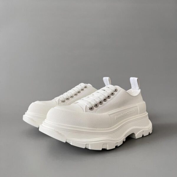 Alexander McQueen Tread Slick Canvas, Weiß (MROTR)
