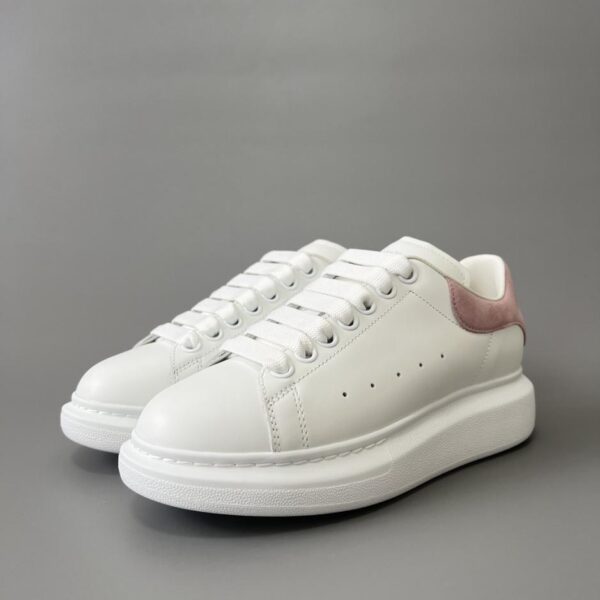 replica,schuhe,beste,kaufen,1:1,besten,seiten,Replik,turnschuhe,sneakers Alexander McQueen Sneaker aus rosa Schaffell, Weiß/Rosa Damen-Sneaker (RSJ61)