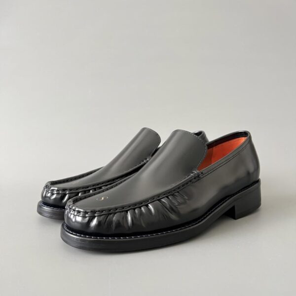 Acne Studios Herren-Slipper mit niedrigem Schaft und runder Zehenpartie aus Rindsleder, Schwarz (XZNH7)