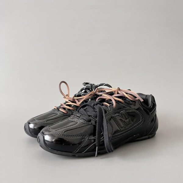 replica,schuhe,beste,kaufen,1:1,besten,seiten,Replik,turnschuhe,sneakers New Balance x MIU MIU NB 530 Qixi Festival Series Schnür-Laufschuhe für Damen, Schwarz (860AJ)