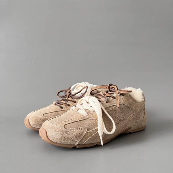 replica,schuhe,beste,kaufen,1:1,besten,seiten,Replik,turnschuhe,sneakers New Balance x MIU MIU NB 530 Damenschuhe aus hellbraunem Lammwollmaterial (D6QIU)
