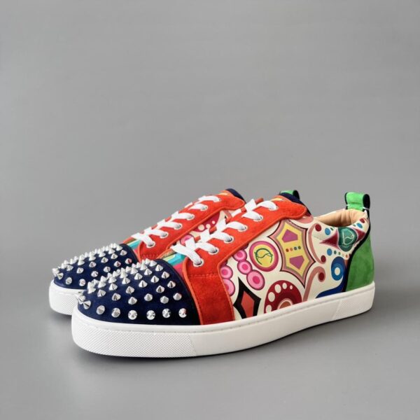 Christian Louboutin Louis Junior Spikes Studded Low-Top Sneakers (3LW0U)