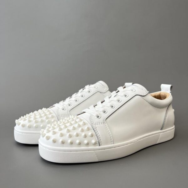 replica,schuhe,beste,kaufen,1:1,besten,seiten,Replik,turnschuhe,sneakers Christian Louboutin Louis Junior Spikes Low-Top-Sneaker, weiß (6I3NF)