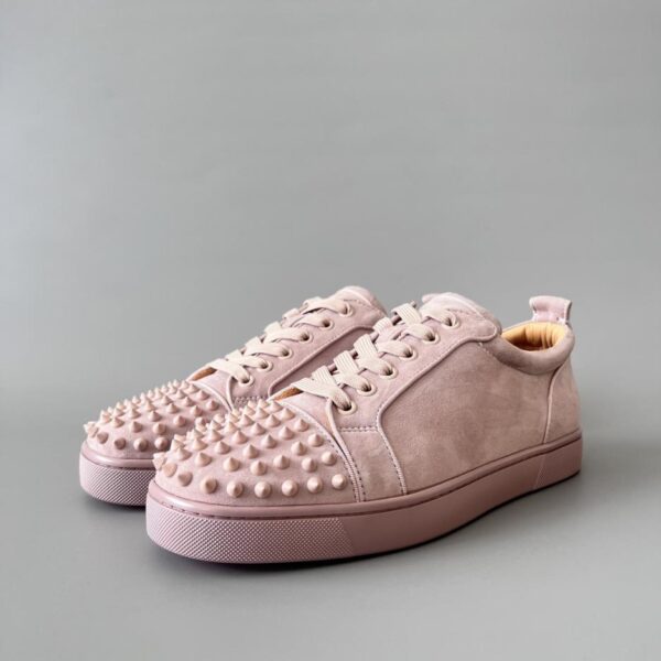 replica,schuhe,beste,kaufen,1:1,besten,seiten,Replik,turnschuhe,sneakers Christian Louboutin Louis Junior Spikes Low-Top-Sneaker in Nude-Pink (Y7CWL)