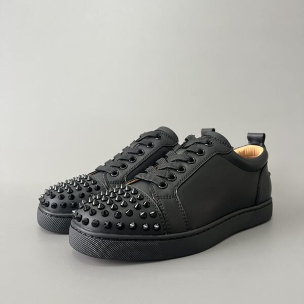 replica,schuhe,beste,kaufen,1:1,besten,seiten,Replik,turnschuhe,sneakers Christian Louboutin Louis Junior Spikes Low-Top-Sneaker, schwarz (ITLUH)