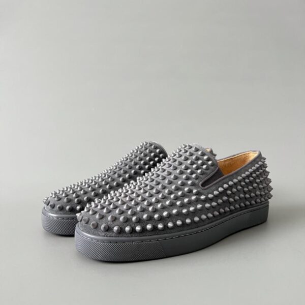 replica,schuhe,beste,kaufen,1:1,besten,seiten,Replik,turnschuhe,sneakers Christian Louboutin Roller-Boat Casual Studded Low-Top Slip-On Sneakers, Grau (2NWNZ)