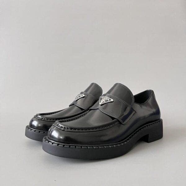 replica,schuhe,beste,kaufen,1:1,besten,seiten,Replik,turnschuhe,sneakers PRADA Monolith Lackleder-Slipper, schwarz, Herren (JEWU2)