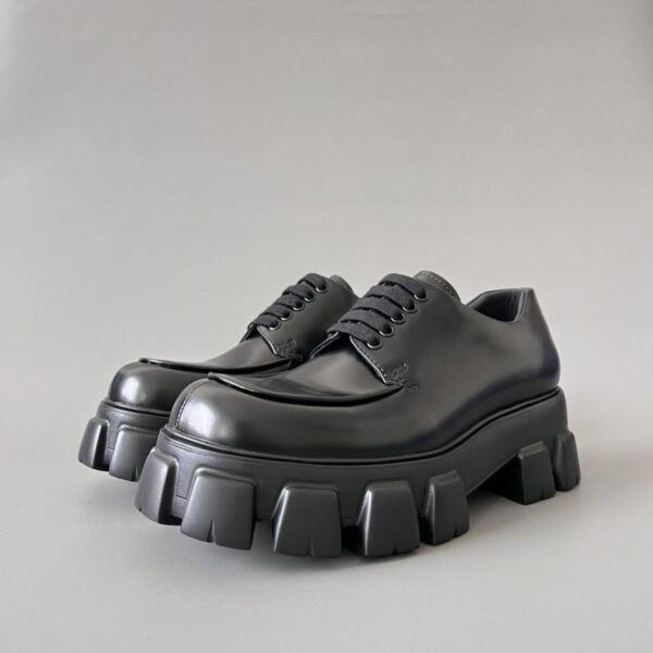 replica,schuhe,beste,kaufen,1:1,besten,seiten,Replik,turnschuhe,sneakers PRADA Monolith Lackleder-Freizeitschuhe, schwarz, Herrenmodell (JMZWG)