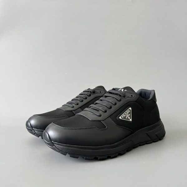 replica,schuhe,beste,kaufen,1:1,besten,seiten,Replik,turnschuhe,sneakers PRADA PRAX 1 Leder-Freizeitschuhe mit runder Zehenpartie, Schnürung und Dreieckslogo, niedrig geschnitten, für Herren (YCZL4)