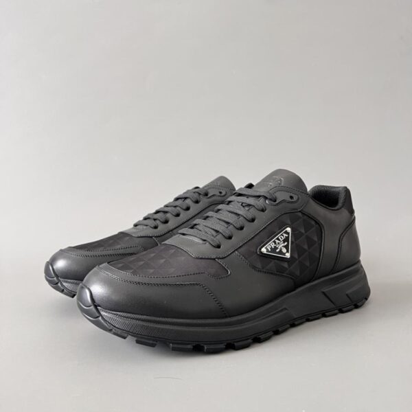 replica,schuhe,beste,kaufen,1:1,besten,seiten,Replik,turnschuhe,sneakers PRADA Triangle Logo Low-Top-Freizeitschuhe, Herren Schwarz (UMZTN)