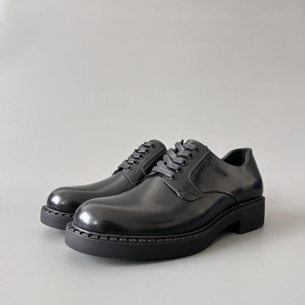 replica,schuhe,beste,kaufen,1:1,besten,seiten,Replik,turnschuhe,sneakers PRADA Lackleder-Freizeitschuhe, Herren, schwarz (L24HV)