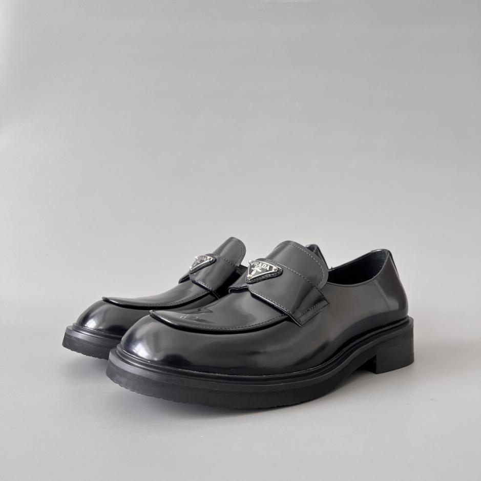 replica,schuhe,beste,kaufen,1:1,besten,seiten,Replik,turnschuhe,sneakers PRADA Leder-Slipper mit runder Zehenpartie, Herren, Schwarz (U6WS2) replica,schuhe,beste,kaufen,1:1,besten,seiten,Replik,turnschuhe,sneakers PRADA Leder-Slipper mit runder Zehenpartie, Herren, Schwarz (U6WS2)