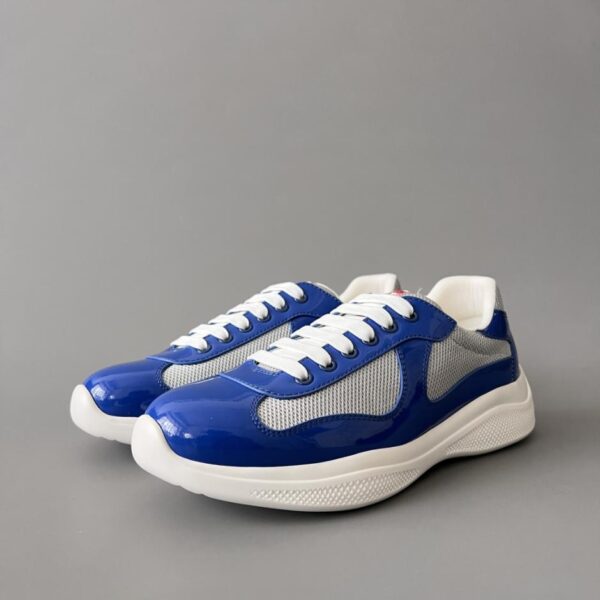 replica,schuhe,beste,kaufen,1:1,besten,seiten,Replik,turnschuhe,sneakers PRADA Schnürschuhe mit runder Zehenpartie, niedrige Passform, Herren, Weiß und Blau (Z02JI)