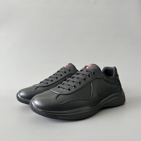 replica,schuhe,beste,kaufen,1:1,besten,seiten,Replik,turnschuhe,sneakers PRADA Schnürschuhe mit runder Zehenpartie, niedrig geschnitten, Herren, Schwarz (GIQG2)