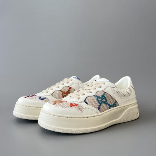replica,schuhe,beste,kaufen,1:1,besten,seiten,Replik,turnschuhe,sneakers GUCCI GG Supermen Weiße bestickte Schuhe für Damen (VEIT8)