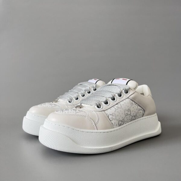 replica,schuhe,beste,kaufen,1:1,besten,seiten,Replik,turnschuhe,sneakers Gucci Screener Kollektion, Plüschtier mit silbernen Strasssteinen, hochwertiges Damenmodell (9OL9R)