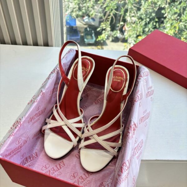 replica,schuhe,beste,kaufen,1:1,besten,seiten,Replik,turnschuhe,sneakers VALENTINO Klassische Sandalen, Frühjahr/Sommer VLOGO SIGNATURE Schuhe (FZFJ5)