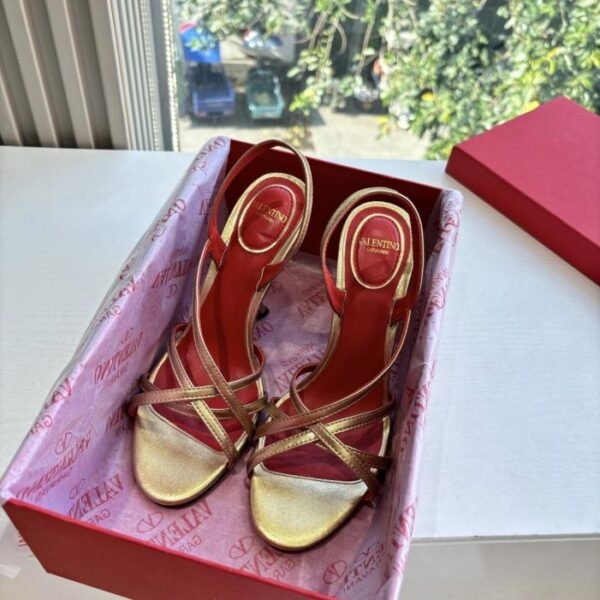 replica,schuhe,beste,kaufen,1:1,besten,seiten,Replik,turnschuhe,sneakers VALENTINO Klassische Sandalen, Frühling/Sommer VLOGO SIGNATURE Schuhe (ZAY5J)