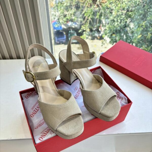 replica,schuhe,beste,kaufen,1:1,besten,seiten,Replik,turnschuhe,sneakers VALENTINO Klassische Sandalen, Frühjahr/Sommer VLOGO SIGNATURE Schuhe (TBUJI)