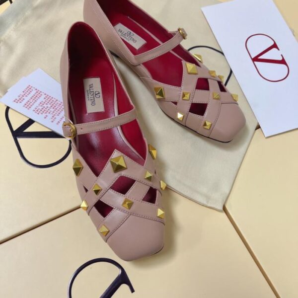replica,schuhe,beste,kaufen,1:1,besten,seiten,Replik,turnschuhe,sneakers VALENTINO Frühjahr/Sommer Neue Sandalen und High Heels (C2MCT)