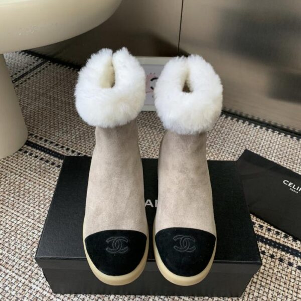 Chanel Herbst/Winter Neue Fellstiefeletten ((X4N4V))