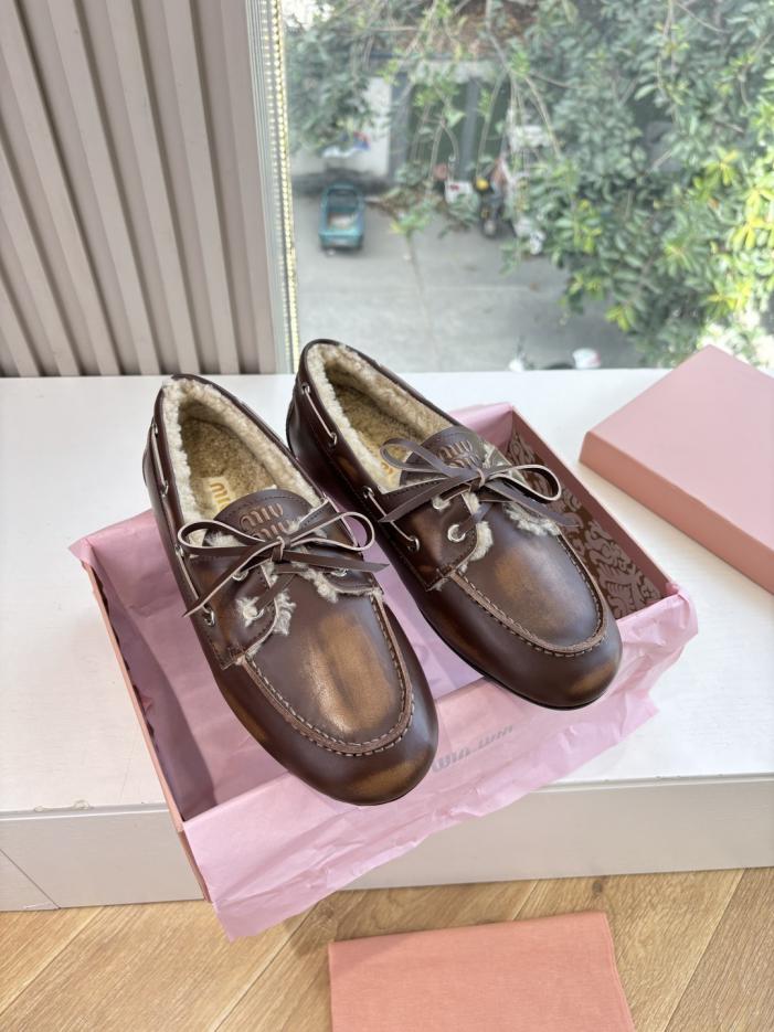 replica,schuhe,beste,kaufen,1:1,besten,seiten,Replik,turnschuhe,sneakers MIUMIU Neue Modelle: Baumwollschuhe und Pelzstiefel mit Fellfutter (XY5C6) replica,schuhe,beste,kaufen,1:1,besten,seiten,Replik,turnschuhe,sneakers MIUMIU Neue Modelle: Baumwollschuhe und Pelzstiefel mit Fellfutter (XY5C6)