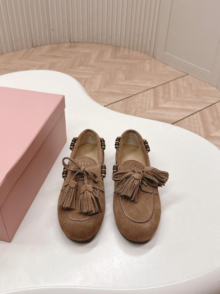 replica,schuhe,beste,kaufen,1:1,besten,seiten,Replik,turnschuhe,sneakers Miu Miu Herbst/Winter Slipper im Vintage-Stil mit Quasten und Perlen (4DXTS) replica,schuhe,beste,kaufen,1:1,besten,seiten,Replik,turnschuhe,sneakers Miu Miu Herbst/Winter Slipper im Vintage-Stil mit Quasten und Perlen (4DXTS)