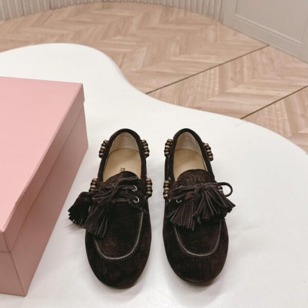 replica,schuhe,beste,kaufen,1:1,besten,seiten,Replik,turnschuhe,sneakers Miu Miu Herbst/Winter Slipper/Loafer im Vintage-Stil mit Quasten und Perlen (K6344)