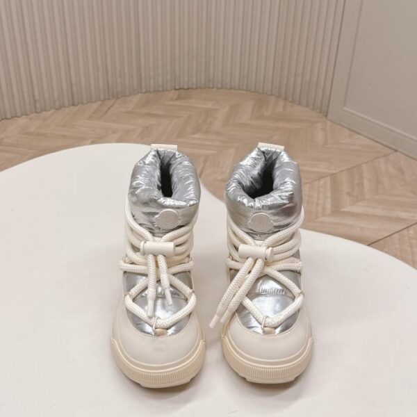 replica,schuhe,beste,kaufen,1:1,besten,seiten,Replik,turnschuhe,sneakers Die neuen Moncler Schneestiefel (CQ1YQ) sind jetzt erhältlich.