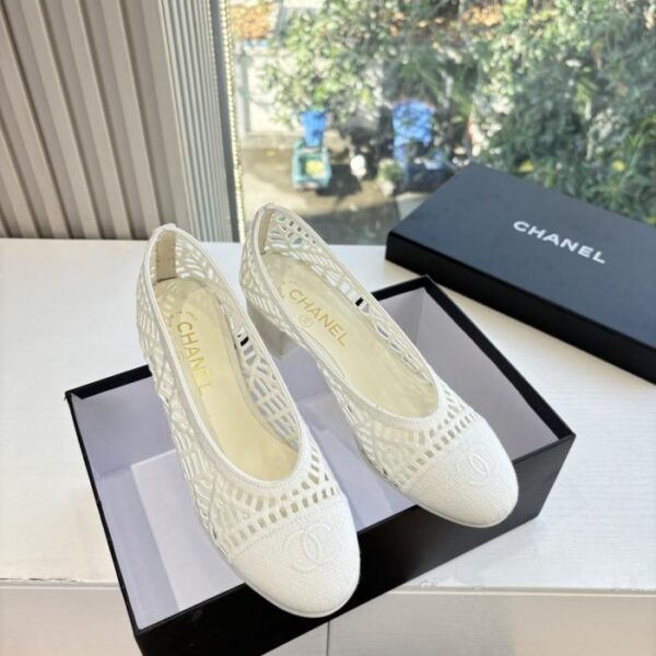 G391 CHANEL Frühlings-Highlight: Gewebte Mary Jane Schuhe mit geschlossener Spitze (C3MLD)