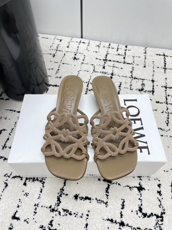replica,schuhe,beste,kaufen,1:1,besten,seiten,Replik,turnschuhe,sneakers Die neuesten LOEWE-Sandalen in limitierter Sommeredition mit durchbrochenem Muster, verziert mit Tausenden von Diamanten, verströmen ein luxuriöses Gefühl (QQ6XD). replica,schuhe,beste,kaufen,1:1,besten,seiten,Replik,turnschuhe,sneakers Die neuesten LOEWE-Sandalen in limitierter Sommeredition mit durchbrochenem Muster, verziert mit Tausenden von Diamanten, verströmen ein luxuriöses Gefühl (QQ6XD).