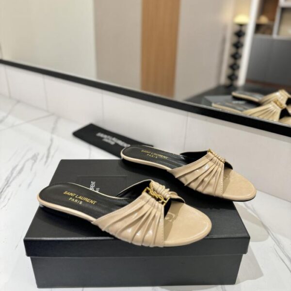 YSL "SAINT LAURENT" Sommerneuheit: Elegante und stylische Zehentrenner mit Metallkappe (UOQ7Z)