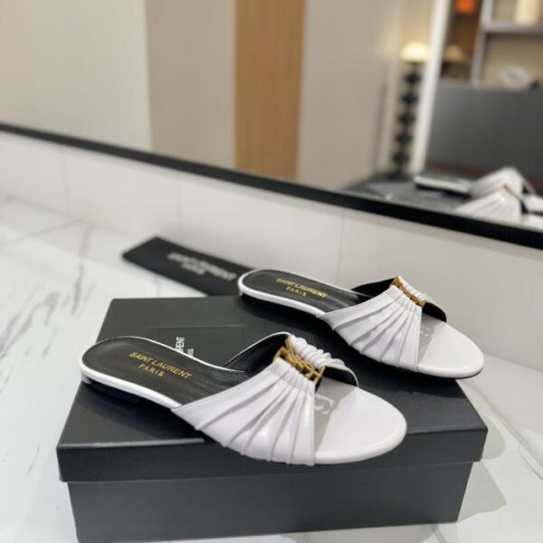 YSL "SAINT LAURENT" Sommerneuheit: Elegante und stylische Zehentrenner mit Metallkappe (V5ZXW)