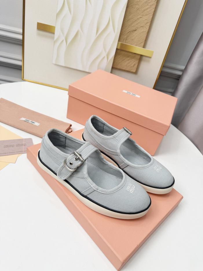 replica,schuhe,beste,kaufen,1:1,besten,seiten,Replik,turnschuhe,sneakers Die neuesten lässigen Canvas-Schuhe von MIUMIU (S3C3G) replica,schuhe,beste,kaufen,1:1,besten,seiten,Replik,turnschuhe,sneakers Die neuesten lässigen Canvas-Schuhe von MIUMIU (S3C3G)
