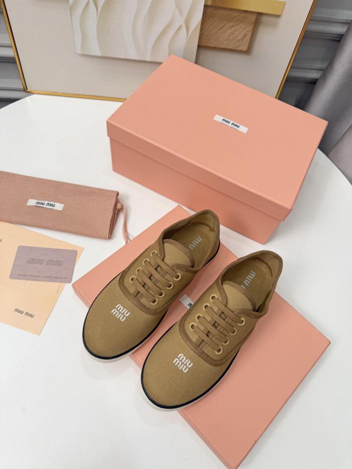 replica,schuhe,beste,kaufen,1:1,besten,seiten,Replik,turnschuhe,sneakers Die neuesten lässigen Canvas-Schuhe von MIUMIU (T1J36) replica,schuhe,beste,kaufen,1:1,besten,seiten,Replik,turnschuhe,sneakers Die neuesten lässigen Canvas-Schuhe von MIUMIU (T1J36)