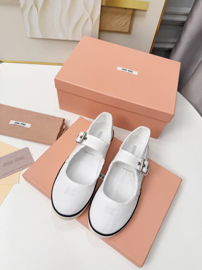 replica,schuhe,beste,kaufen,1:1,besten,seiten,Replik,turnschuhe,sneakers Die neuesten lässigen Canvas-Schuhe von MIUMIU (UA340) replica,schuhe,beste,kaufen,1:1,besten,seiten,Replik,turnschuhe,sneakers Die neuesten lässigen Canvas-Schuhe von MIUMIU (UA340)