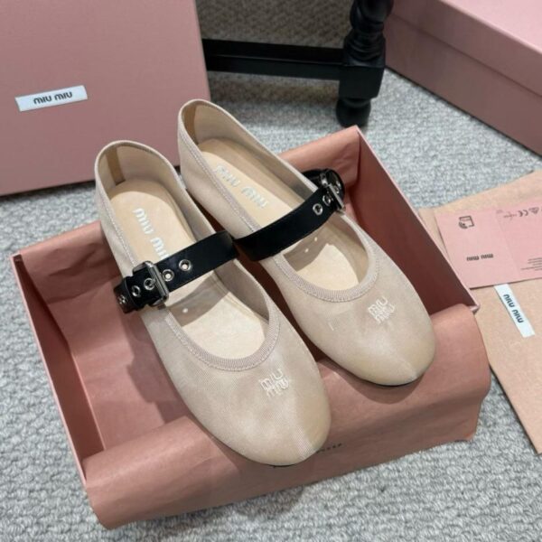 MiuMius neue Mary Jane Ballettschuhe aus Mesh für den frühen Frühling. (S0GIV)